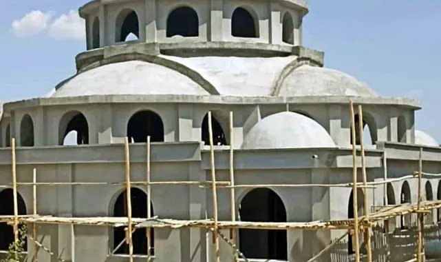 Depremden etkilenen Taşdeğirmen Camii inşaatı onarılmayı bekliyor