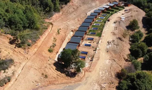 Yalova'da 25 kaçak yapı yıkıldı