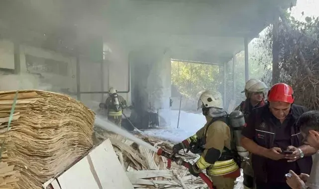 Ahşap atölyesindeki yangını itfaiye söndürdü
