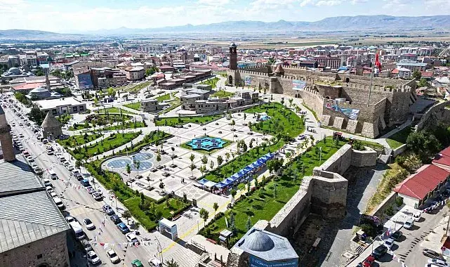 Başkan Sekmen: "Erzurum, her alanda zirveye doğru ilerliyor"