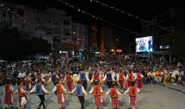 Burhaniye'de kurtuluş coşkusu