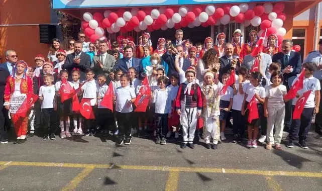 Tekirdağ'da ilk ders zili renkli görüntülere sahne oldu