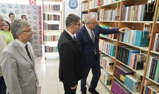 Ege Üniversitesinde "Türk Tarih Kurumu 100. Yıl Kitaplığı" açıldı