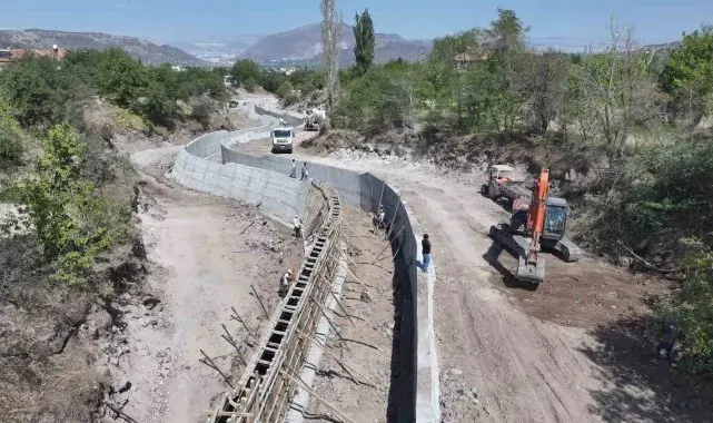 Başkan Özdoğan'dan 'Büyük Su Projesi'ne 2 kilometrelik yeni hat müjdesi