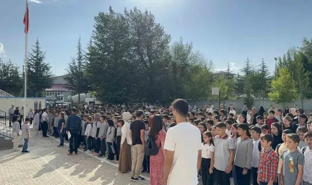 Tatvan'da 2024-2025 eğitim öğretim yılı başladı