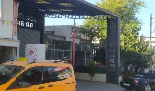 Egzozcuda eski çalışan dehşeti: 17 yaşındaki genci sırtından bıçaklayıp öldürdü