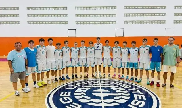 Genç basketbolcular Kütahya'nın gururu oldu