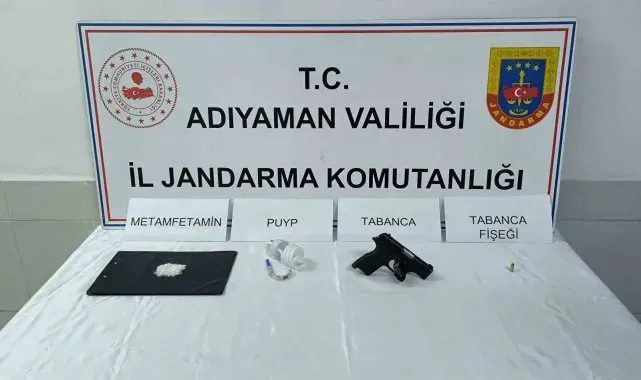 Şüpheli araçta uyuşturucu ele geçirildi