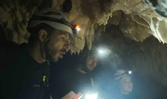 5 kilometrelik yatay mağarayı keşfederek belgeselini çektiler