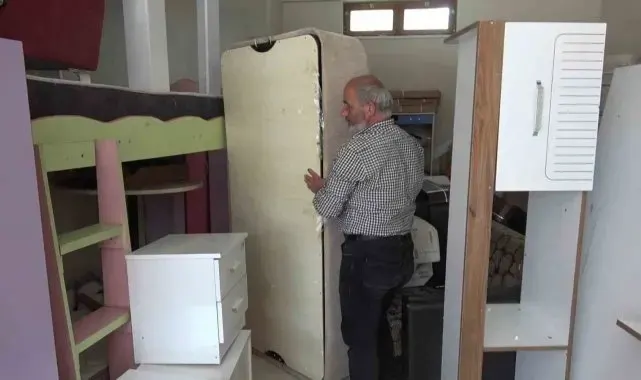 Kütahya'da ikinci el esnafı öğrencileri bekliyor