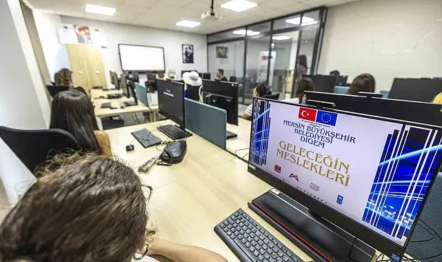 Mersin'de gençlere ücretsiz yazılım eğitimi
