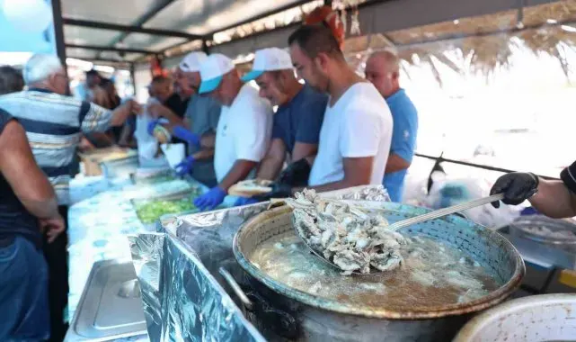 Aliağa'da balık sezonu, Balık Ekmek Şenliği ile kutlandı