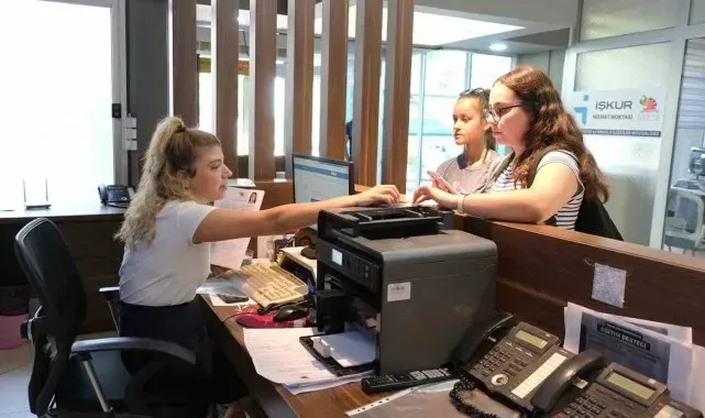 Kemer'de burs ve ücretsiz servis başvurularına büyük ilgi