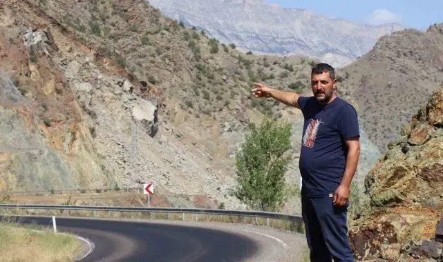 Oltu - Artvin karayolu heyelan nedeni ile 3 gündür kapalı