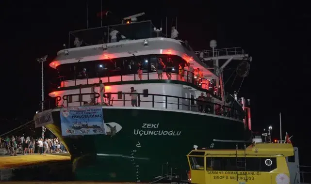 Sinop'ta balıkçılar törenle 'Vira Bismillah' dedi