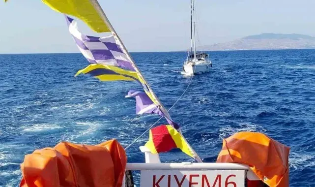 Bodrum Karaada açıklarında arıza yapan tekne KIYEM ekiplerince kurtarıldı