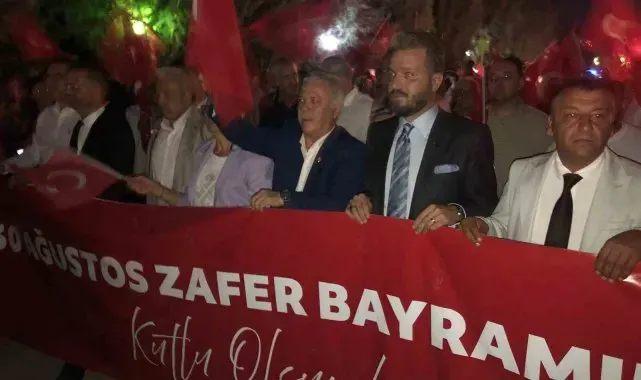 30 Ağustos Zafer Mahallesi'nde 'Zafer Bayramı' coşkuyla kutlandı