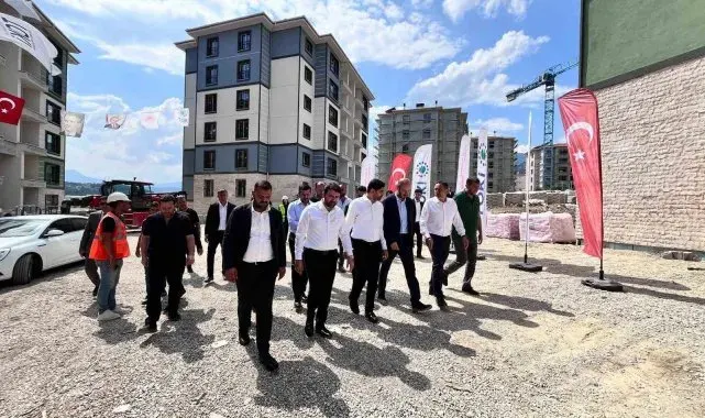 TOKİ Başkanı Sungur, Karabük'te projeleri yerinde inceledi