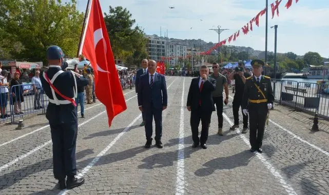 Sinop'ta 30 ağustos coşkuyla kutlandı