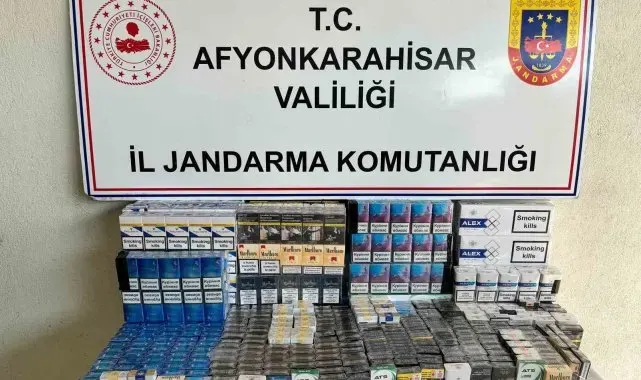 Jandarma 830 paket bandrolsüz sigara ele geçirdi
