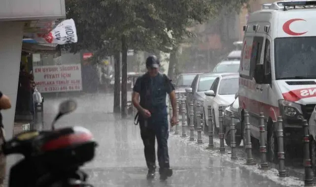 Konya'da aniden bastıran sağanak etkili oldu