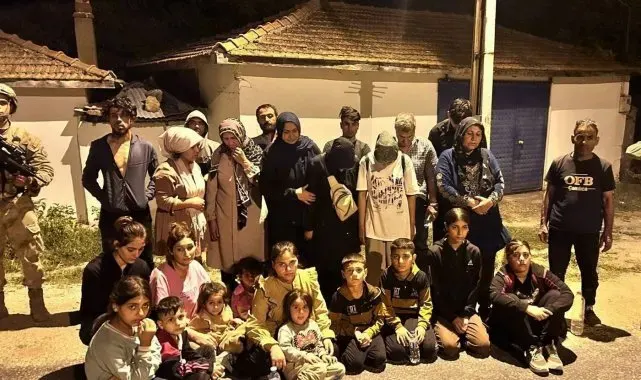 Edirne'de göçmen operasyonu: 38 kaçak yakalandı