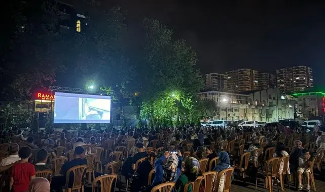 Trabzon'un ilçeleri yazlık sinema ile tanışıyor