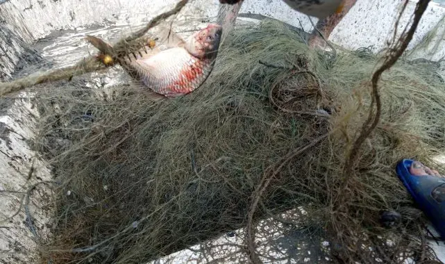 Barajdan 2 kilometre uzunlukta hayalet ağ çıktı