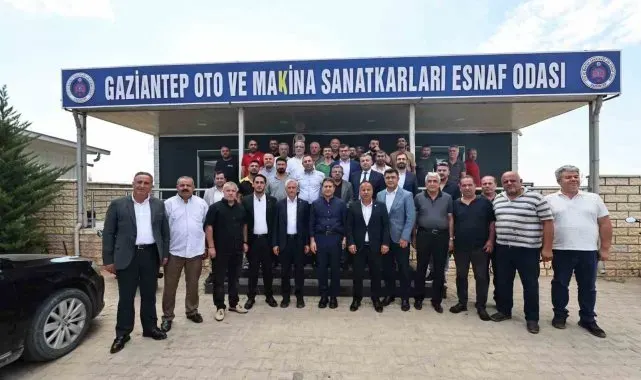 Tahmazoğlu esnaf ve vatandaşla bir araya geldi