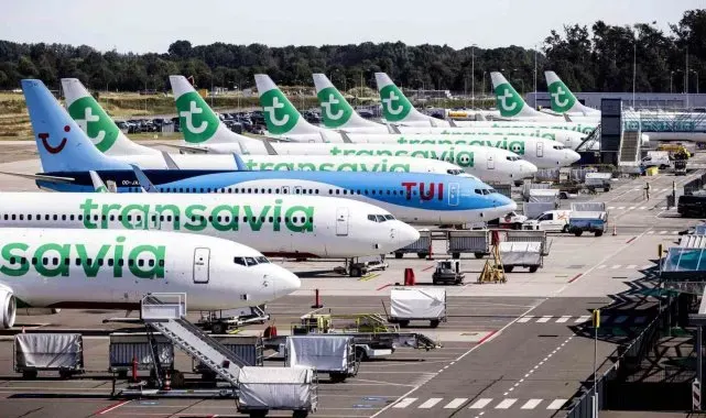 Hollanda'daki Eindhoven Havalimanı'nda hava trafiği durduruldu