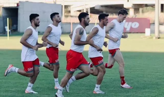 Karşıyaka'da 15 oyuncu gitti, 10 oyuncu geldi