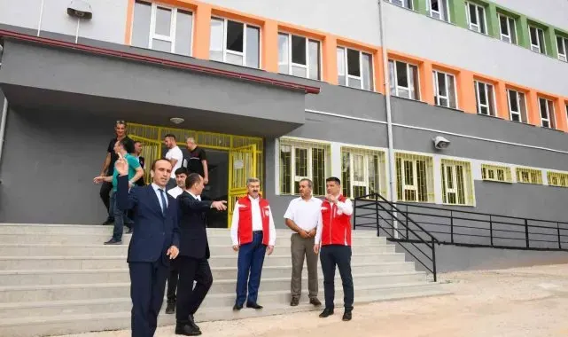 Uşak'ta depreme dayanıksız okullarda güçlendirme çalışmaları devam ediyor