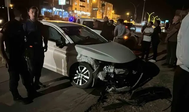 Yüksekova'da trafik kazası: 4 yaralı