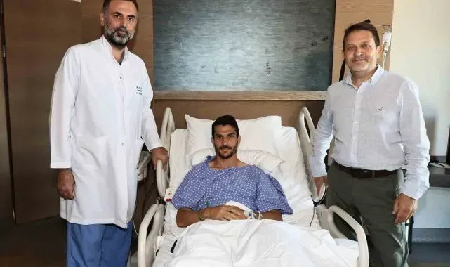 Beşiktaşlı futbolcu Necip Uysal, ameliyat oldu