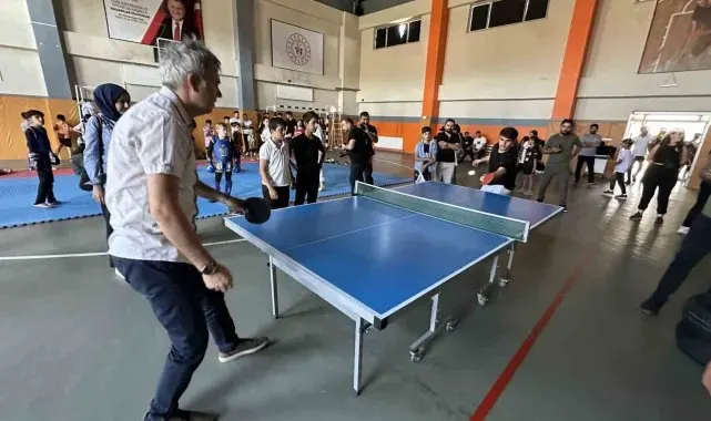 Yüksekova'da sosyal medya bağımlılığına dikkat çekildi