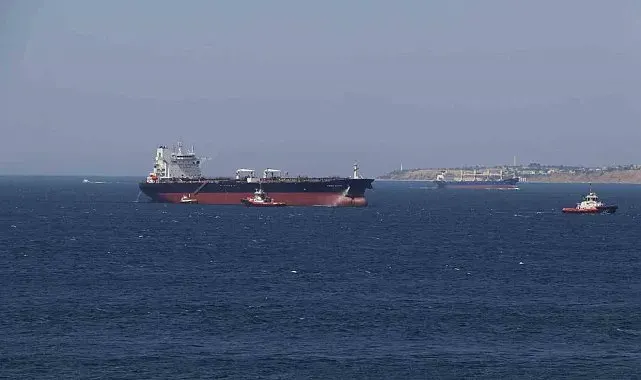 Boş ham petrol tankeri Çanakkale önlerinde dümen arızası yaptı