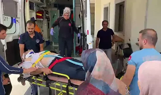 İki otomobil çarpıştı: 1'i çocuk 4 yaralı