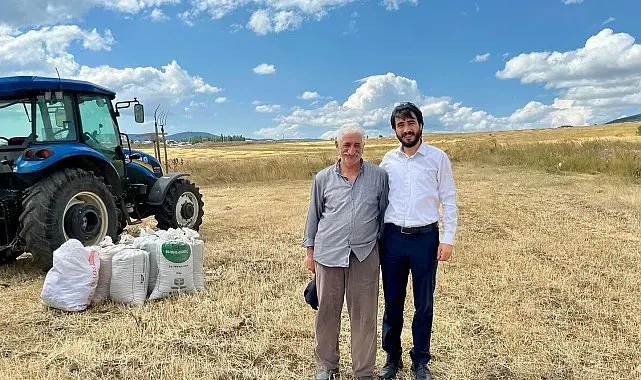 Sarıkamış Müftüsü Divani, tarlada çalışan çiftçilerle buluştu