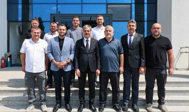 Başkan Alemdar: "Sakarya'yı 'yol medeniyettir' anlayışıyla karış karış işliyoruz"