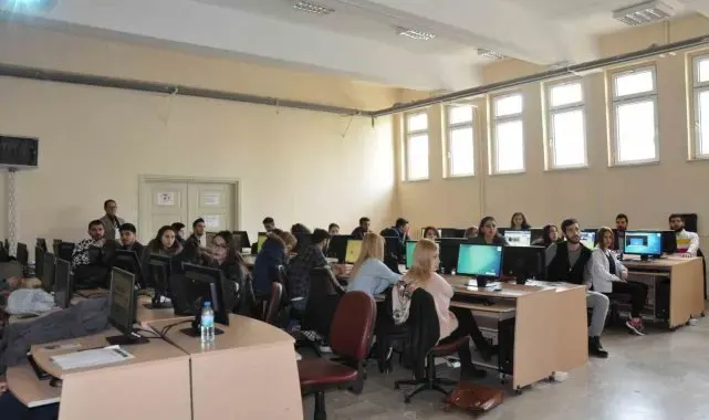 Kırşehir'de 'Ahilik Kültürü ve Girişimcilik Eğitici Eğitim Kursu' Başladı