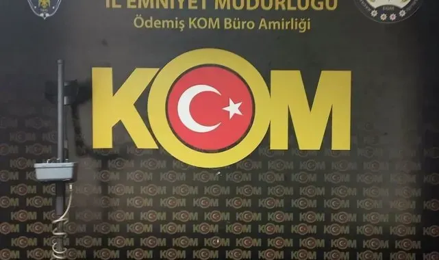 İzmir'de tarihi eser kaçakçısı sikkelerle yakalandı