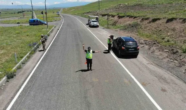 Kars'ta jandarmadan huzur ve güven uygulaması