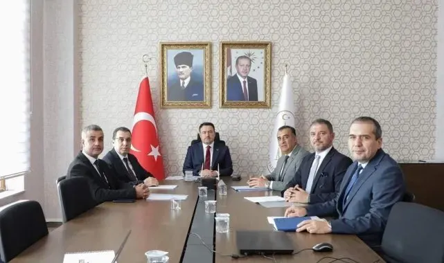 Altıntaş Zafer OSB yönetimi Vali Işın başkanlığında toplandı
