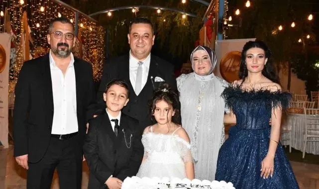 Mostur ailesinin mutlu günü