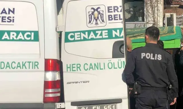 Araç içerisinde kalp krizi geçiren kamyon sürücüsü vefat etti