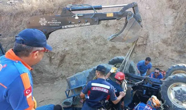 Bozdoğan'da traktör kazası: 1 ölü 6 yaralı