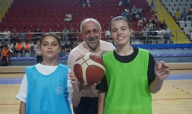 Afyonkarahisar'da basketbol şöleni başladı