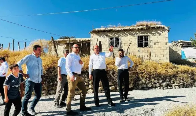 Kaymakam Partal, parke taşı çalışmalarını inceledi