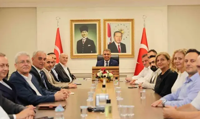 Vali ve başkan iş adamları ile buluştu