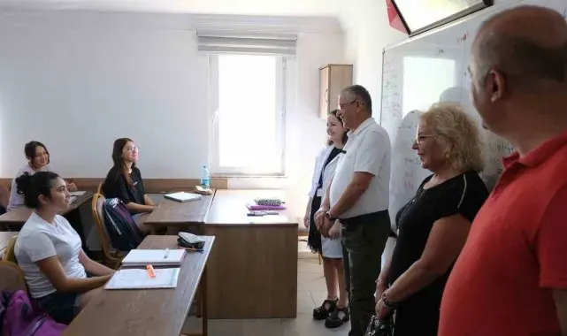 Kemer'de eğitim başladı